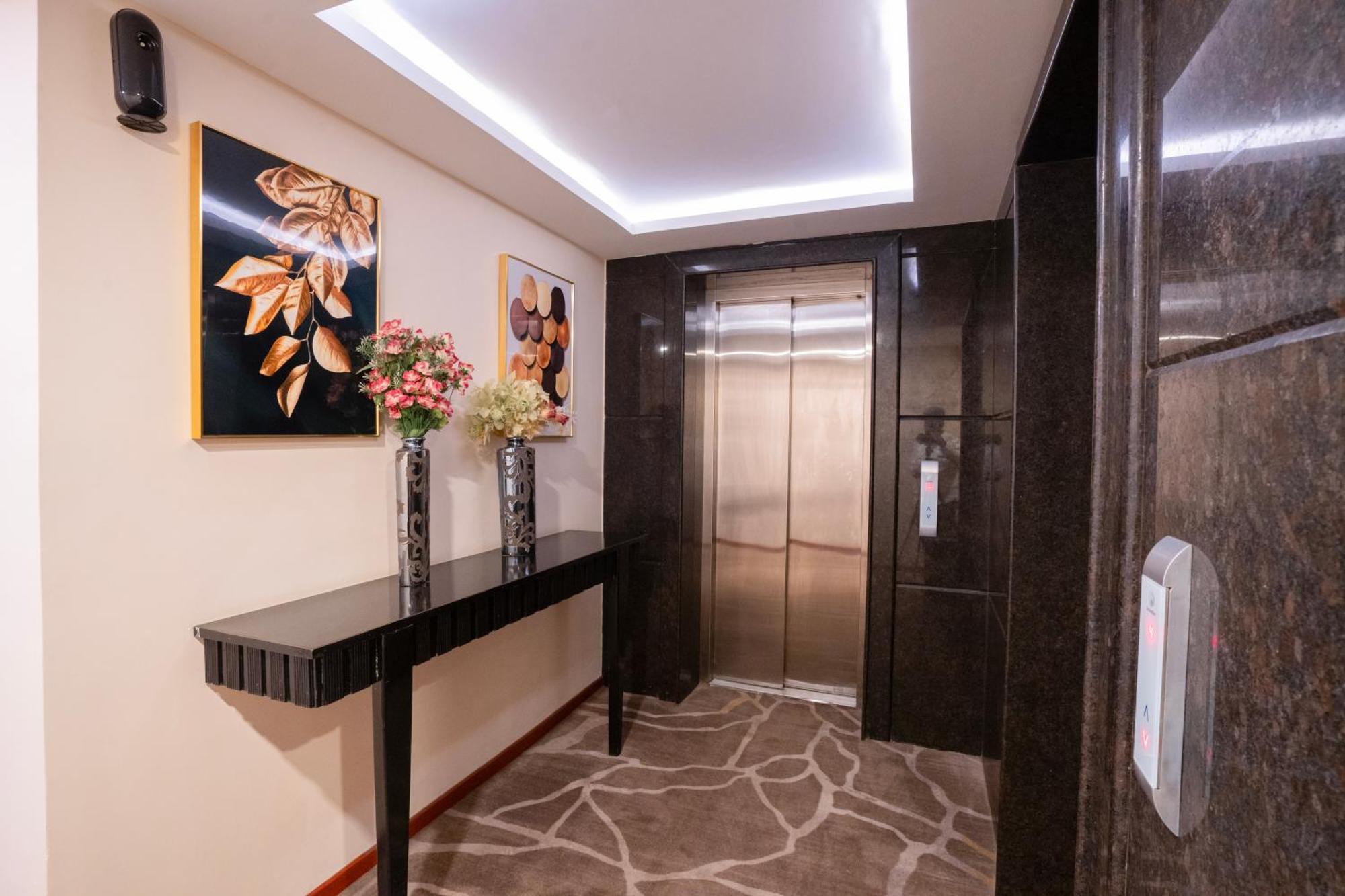 Park Avenue Hotel Nungambakkam Ченнаи Экстерьер фото