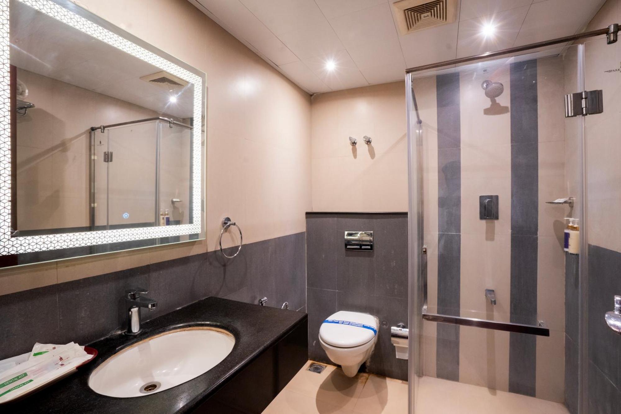 Park Avenue Hotel Nungambakkam Ченнаи Экстерьер фото
