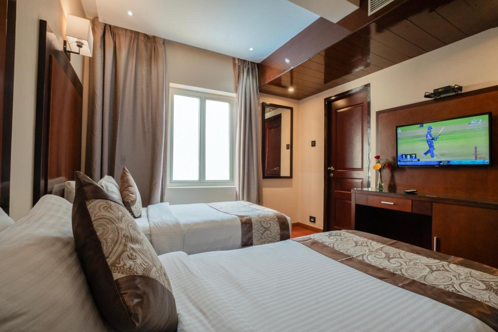 Park Avenue Hotel Nungambakkam Ченнаи Экстерьер фото